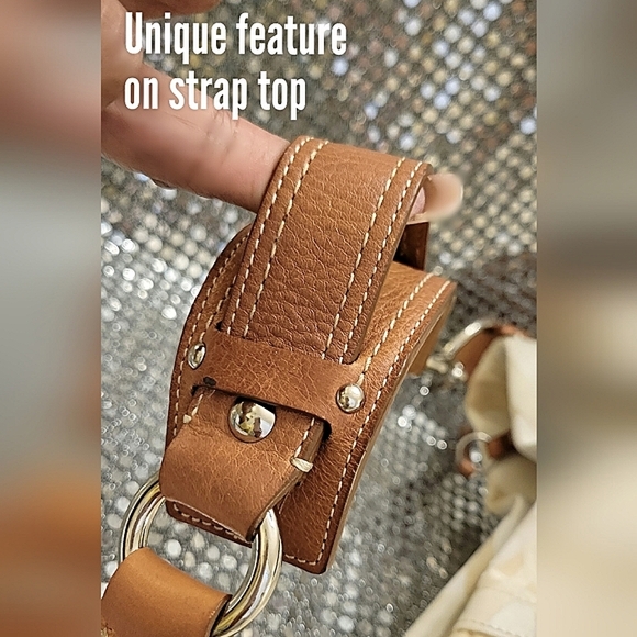 SOLD ELSEWHERE COACH Carly Lea & Canvas Sig C Hobo Shld Bag LIKE NEW & GORGEOUS! - Picture 6 of 16